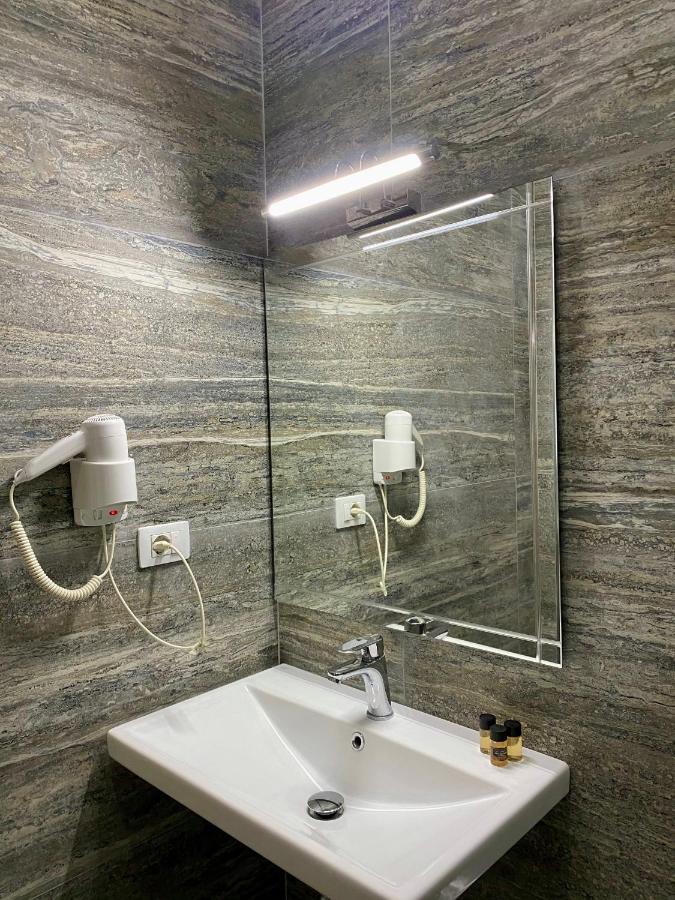 Hotel Bojko Vlorë Εξωτερικό φωτογραφία